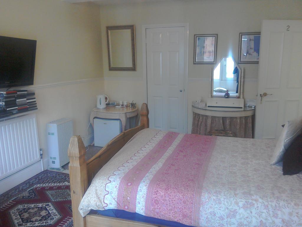 Twin Palms Guest house *